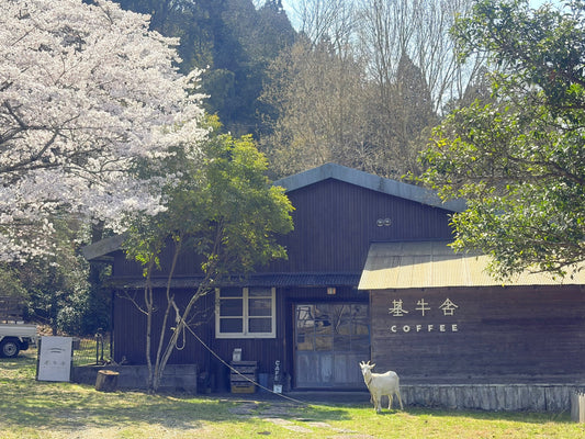 - 4月の営業日 -